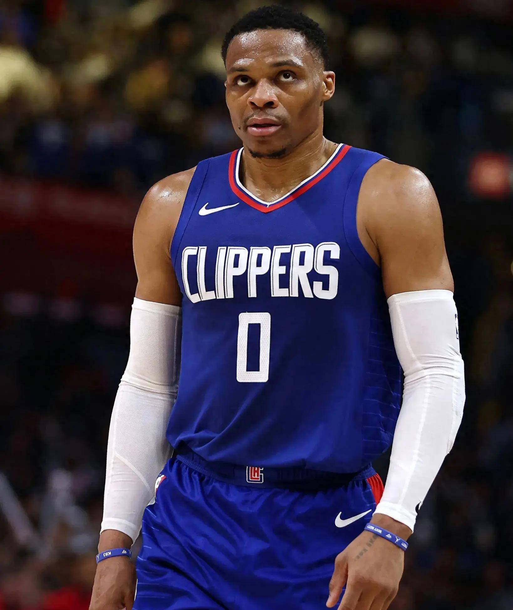 仅次于拉莫斯和魔笛，佩里西奇是欧冠打入点球第三年长的球员（佩里西奇位列拉莫斯、魔笛之后，成欧冠点球破门第三年长球员）