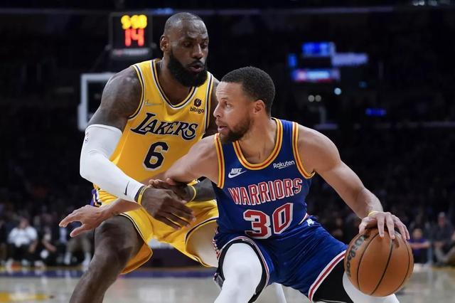 球衣颜色相近？当值主裁把维罗纳与乌迪内斯搞混了（球衣撞色惹祸？当值主裁把维罗纳误认成乌迪内斯）