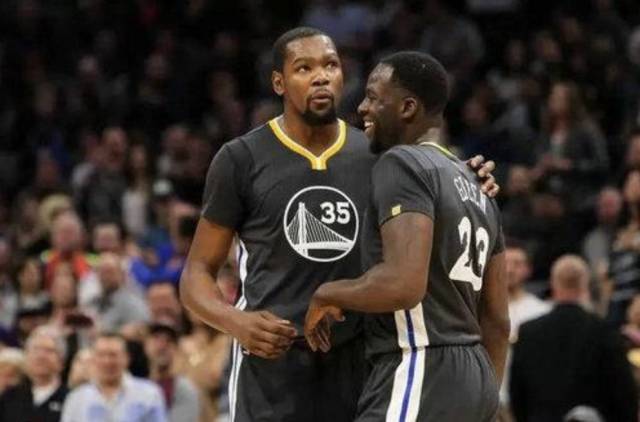 东体：邵佳一在推进国足新老交替过程中需要打造“嫡系部队”（东体：邵佳一推进国足新老更替，亟需组建自己的核心班底）