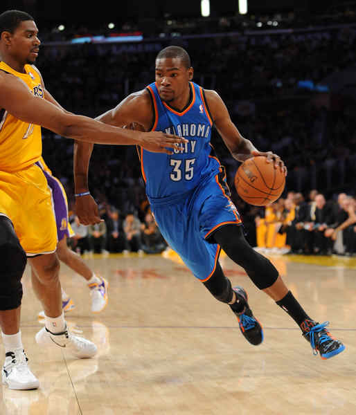 2-0胜韩国，熊猫杯实时积分榜中国U22登顶！（中国U22 2-0击败韩国，熊猫杯积分榜登顶！）