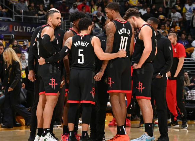 雷速X咪咕英超截图预测：利物浦迎战桑德兰，预测比分赢好礼（雷速X咪咕英超截图竞猜：利物浦对阵桑德兰，猜比分赢好礼）